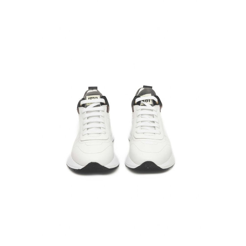 Sneaker en cuir de vache blanche