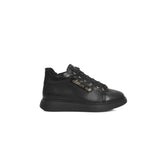 Sneaker en cuir de vache noire