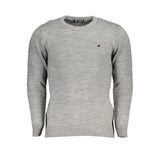 Pull en tissu gris