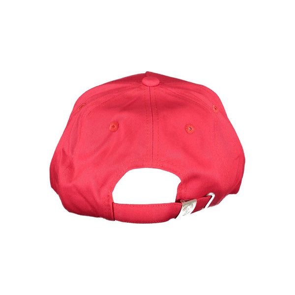 Cappelli di cotone rosso e cappello