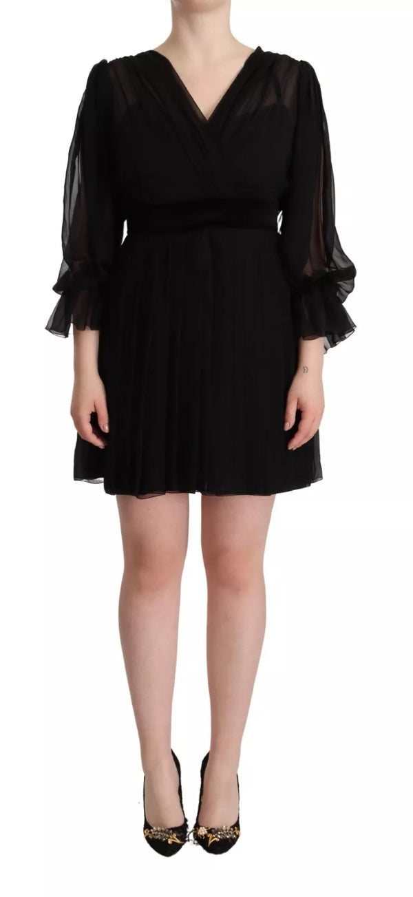 Vestido mini de mangas largas de cuello en V negro