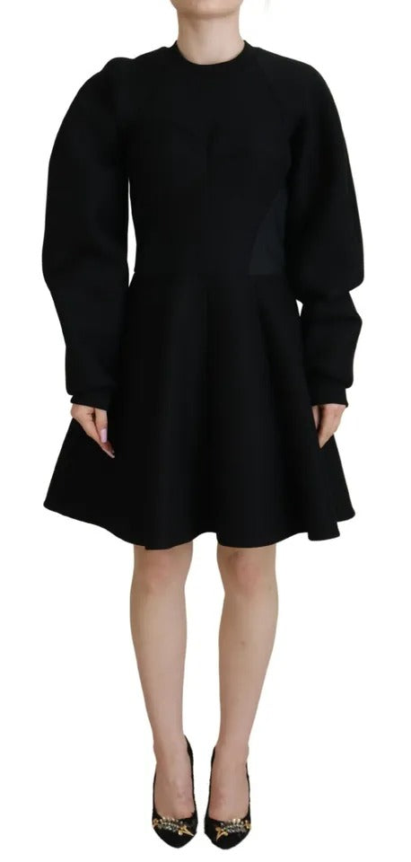 Baumwollschwarze Langarmes A-Line-Mini-Kleid