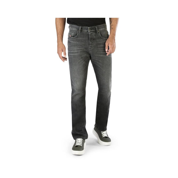 Jeans negros y pantalón