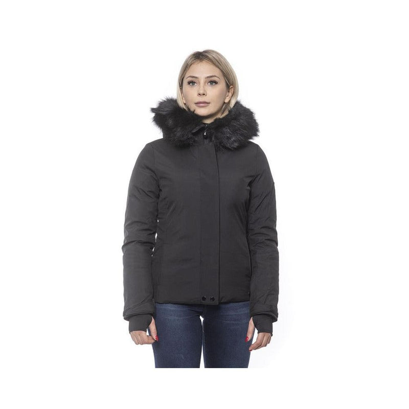 Vestes noires et manteau