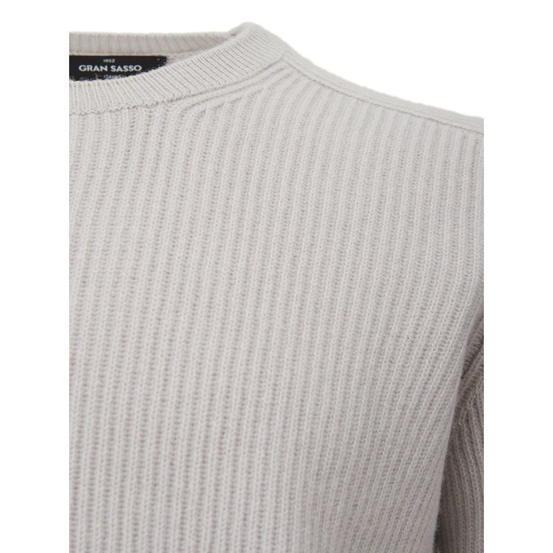 Elegante maglione grigio maschile cashmere