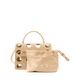 Sac à main en cuir beige chic pour style sophistiqué