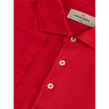 Elegante polo de algodón en rojo deslumbrante