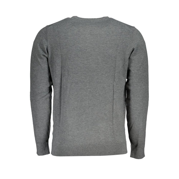 Pull en tissu gris