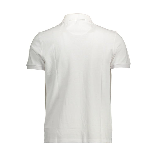 Elegante polo de algodón blanco con detalle del logotipo