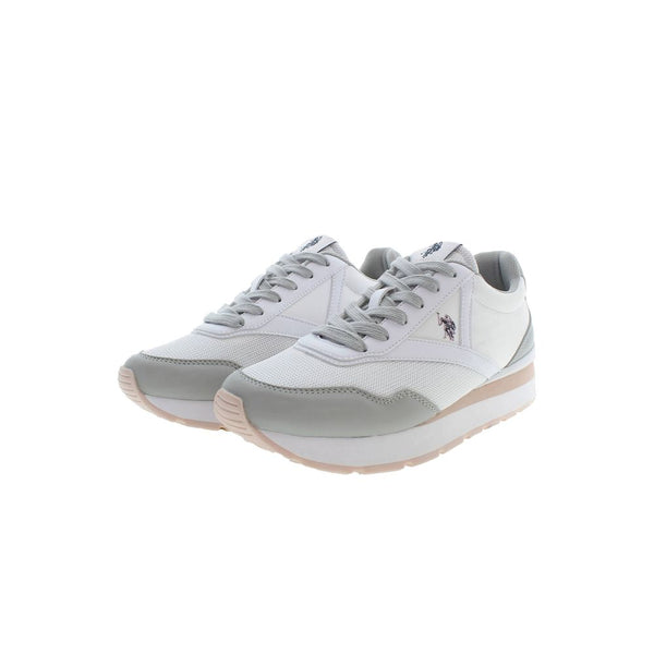 Sneakers al pizzo bianco chic con dettaglio del logo