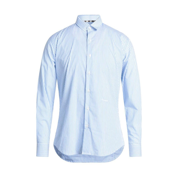 Classica camicia di cotone a strisce in blu chiaro