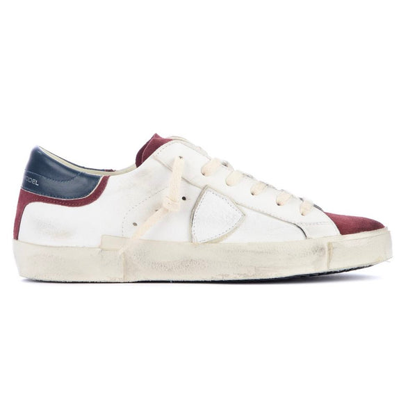 Eleganti sneaker in pelle con accenti in pelle scamosciata