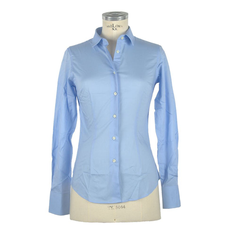 Elegante hellblaue, schlanke Fitbluse