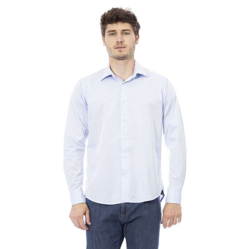 Elegante camisa italiana azul claro para hombres