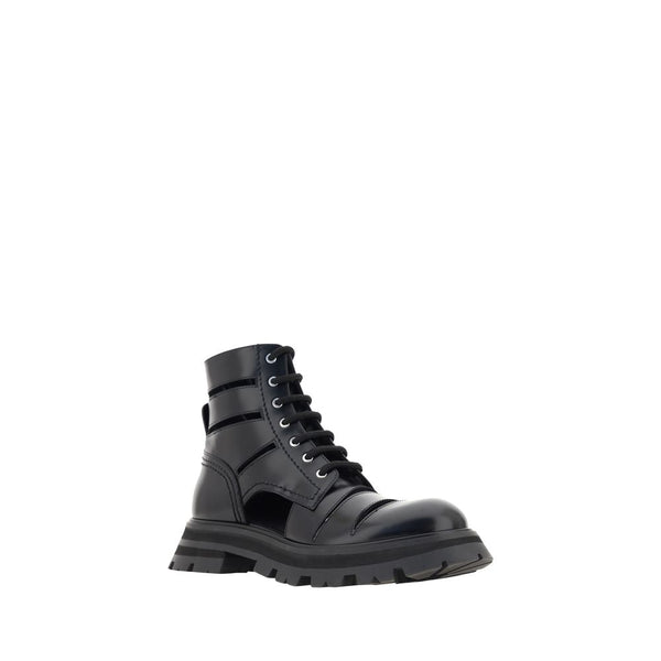 Wander Combat Boots