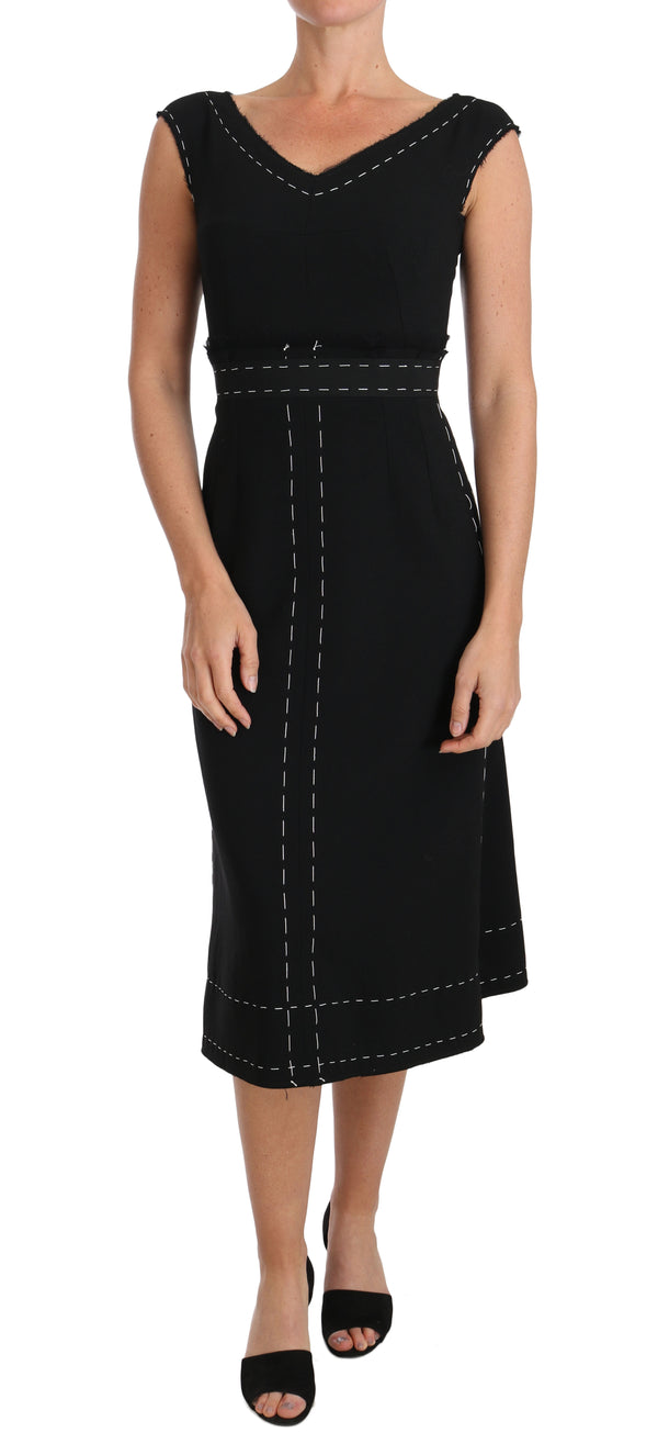 Robe en laine de gaine noire élégante