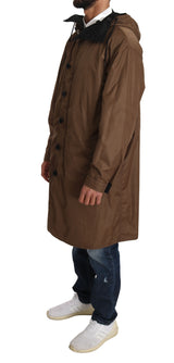 Elegante impermeable reversible con capucha