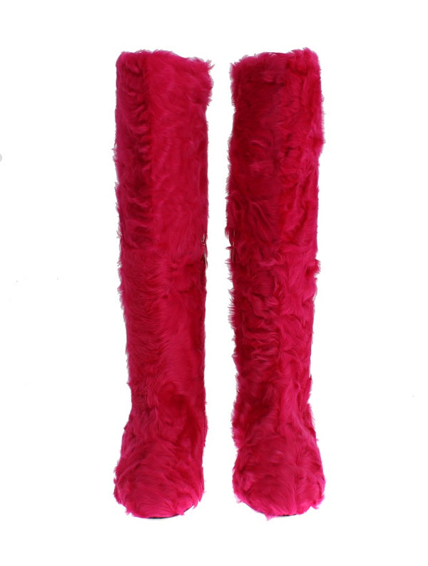 Elegantes botas de pieles de piel de cordero rosa