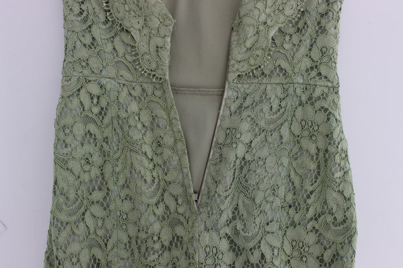 Elegante vestito di pizzo floreale verde