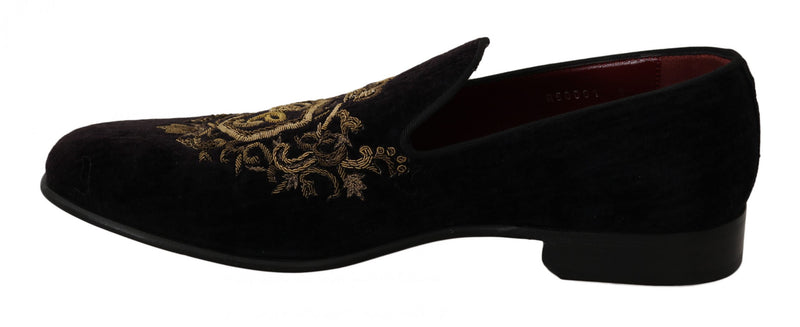 Elegante schwarze Slipper mit Goldkronstickerei