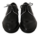 Elegantes zapatos de vestir derby de cuero negro