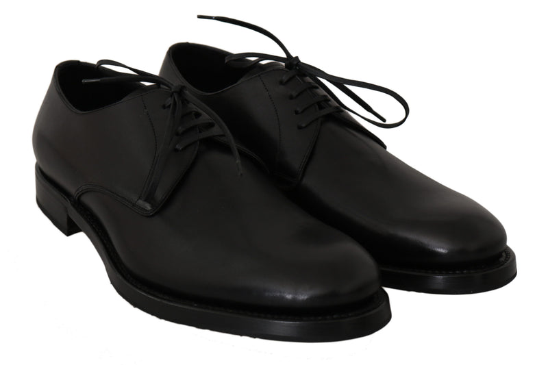 Elegantes zapatos de vestir derby de cuero negro