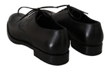 Elegantes zapatos de vestir derby de cuero negro