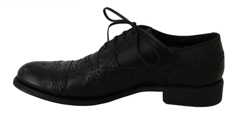 Eleganti scarpe abiti a Wingtip in pelle nera