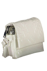 Bolso de hombro ajustable iridiscente en blanco