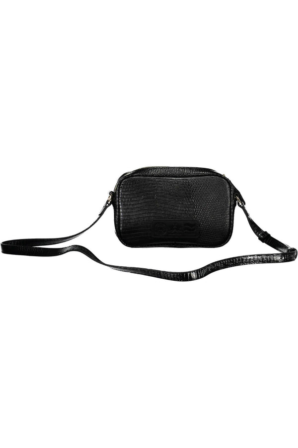 El elegante bolso de hombro negro con detalles contrastantes