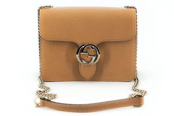 Elegante bolso de hombro beige con GG Snap