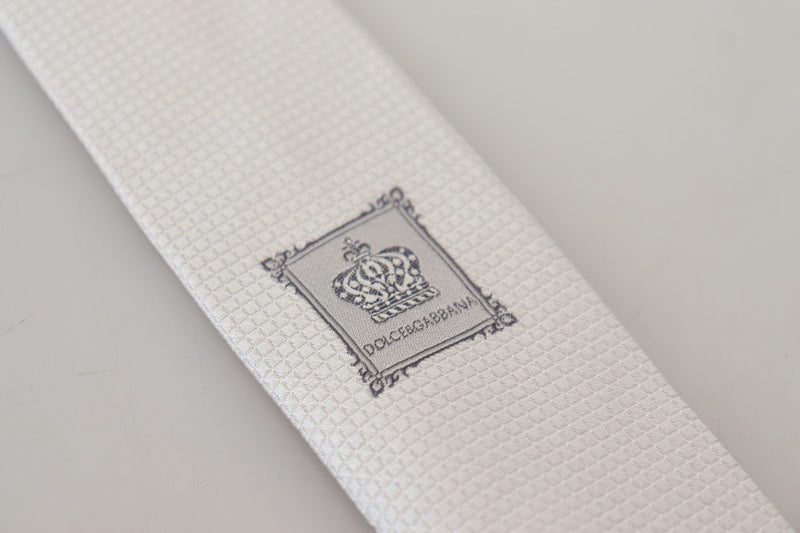 Elegante corbata de seda blanca